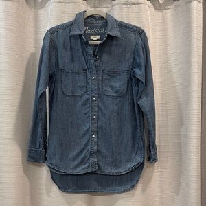 Madewell Cotton Blue Denim Button Down Shirt Women’s size XS